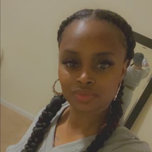 Meet your Posher, Corlotta